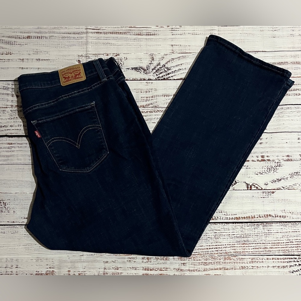 Levi’s Women’s Classic Bootcut Indigo Jeans-Size 18W